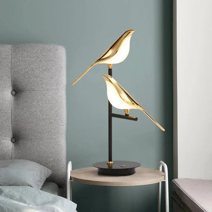 LED Tischlampe mit stilvollem Design - AvaBird