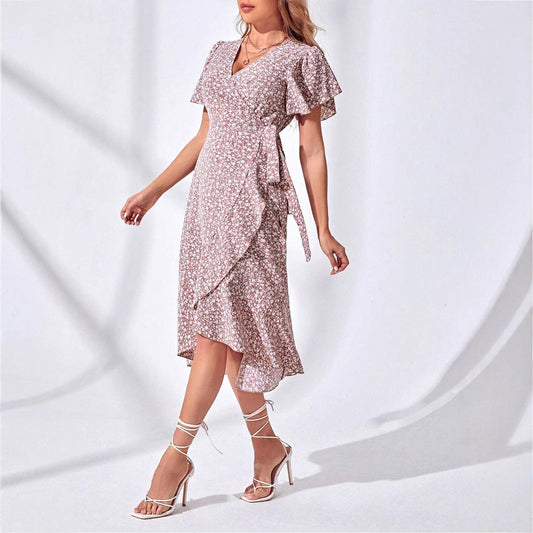 Leichtes & Verspieltes Sommer-Wickelkleid mit Blumenmuster – Amira