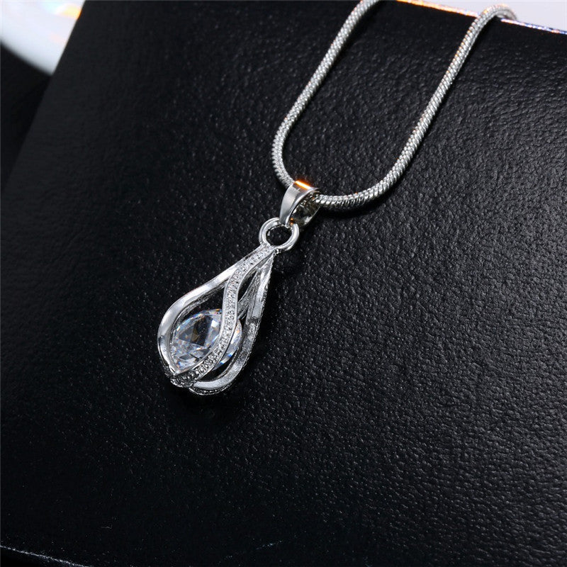 Ohrringe Und Halskette - SparkleJewelry