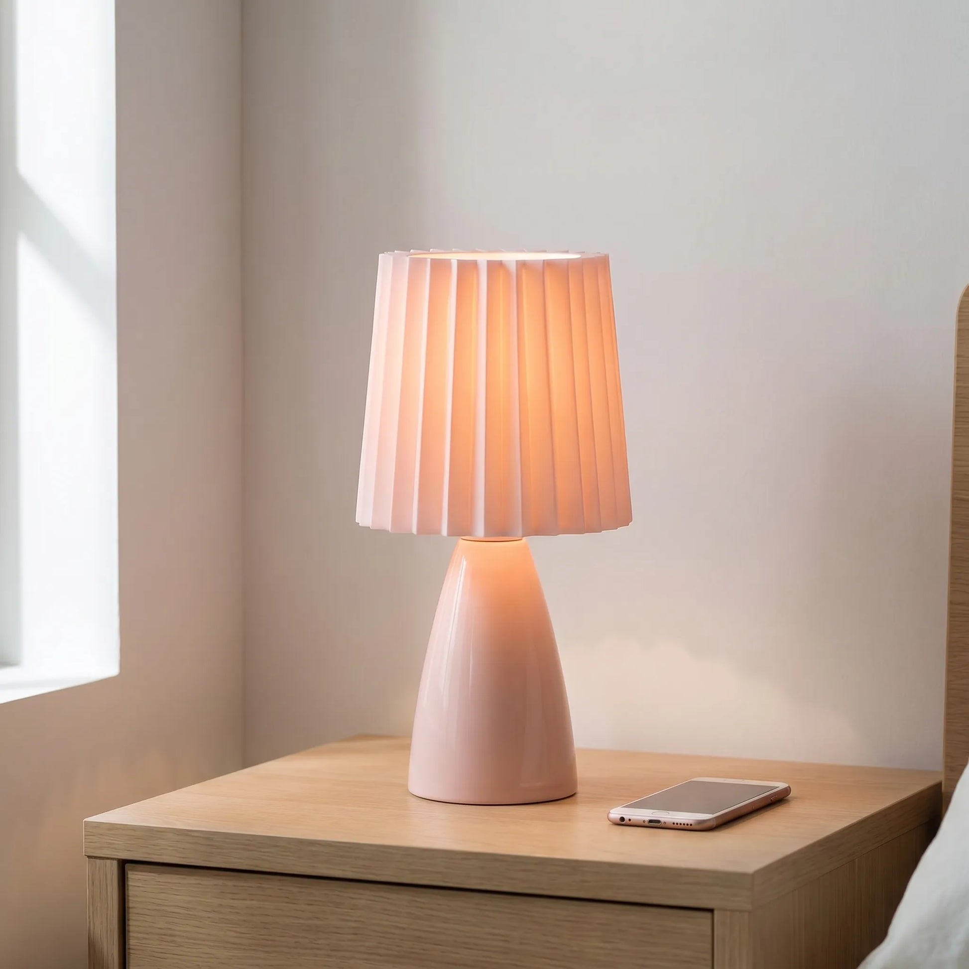 Pleated Fabric Shade Table Lamp -  Lumeplé