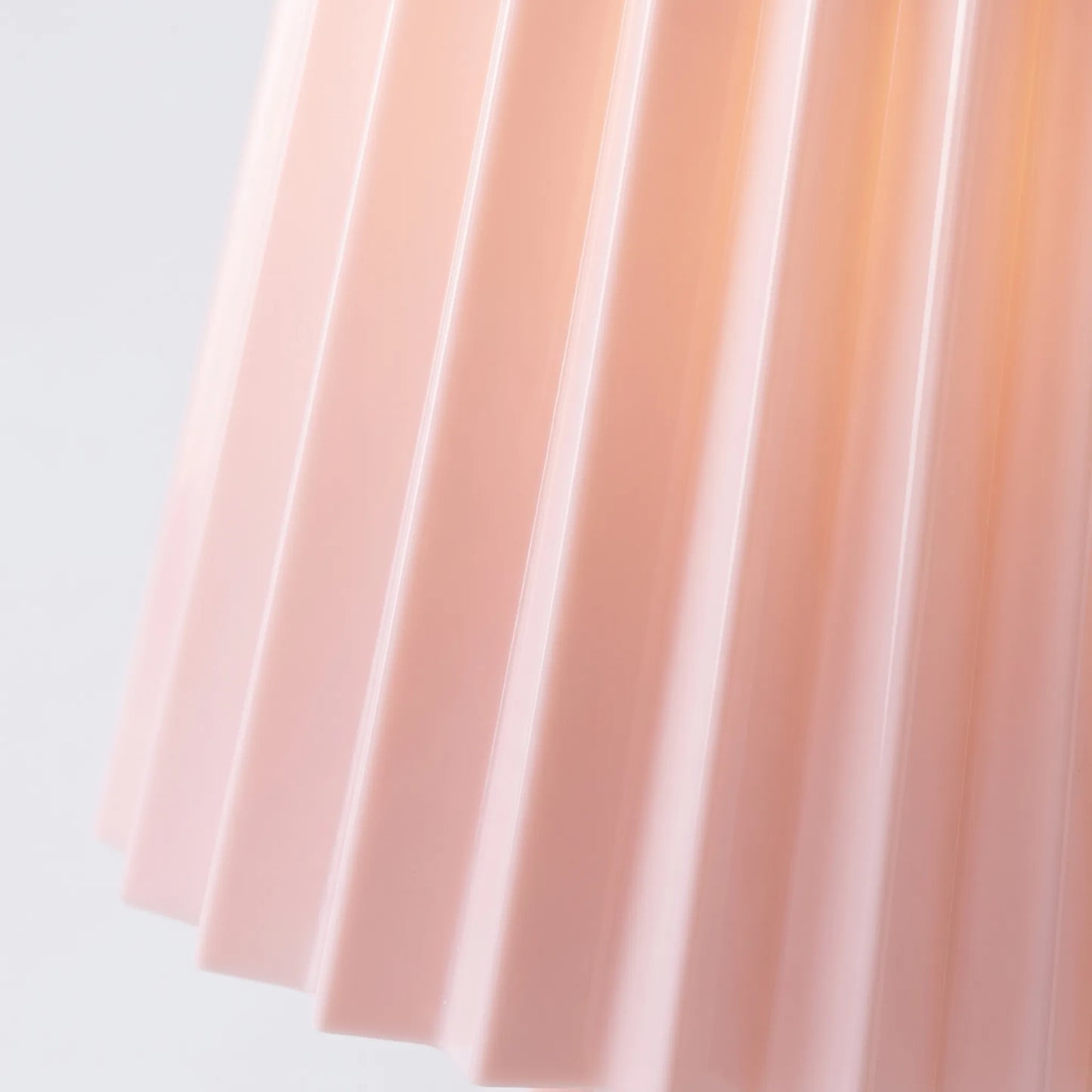 Pleated Fabric Shade Table Lamp -  Lumeplé