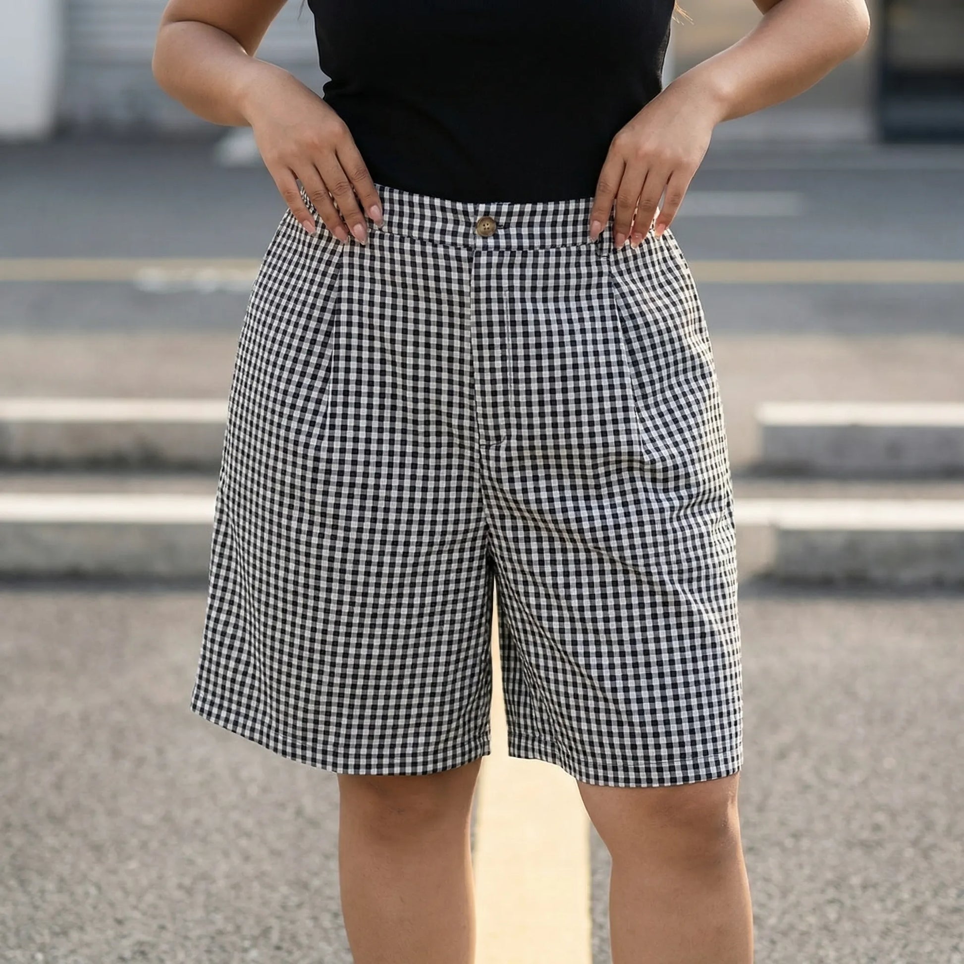 Plus-Size Damenshorts Mit Weitem Bein Und Karomuster - Denise