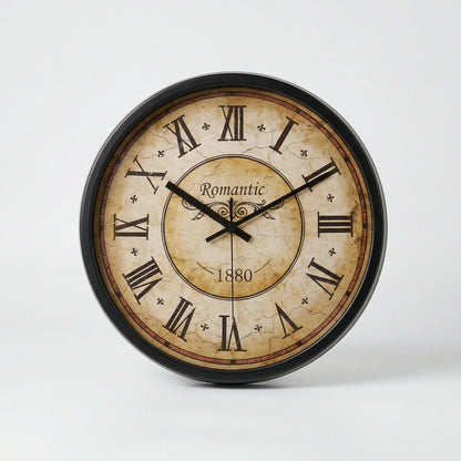 Runde Wanduhr Im Vintage-Stil - ChronoVint