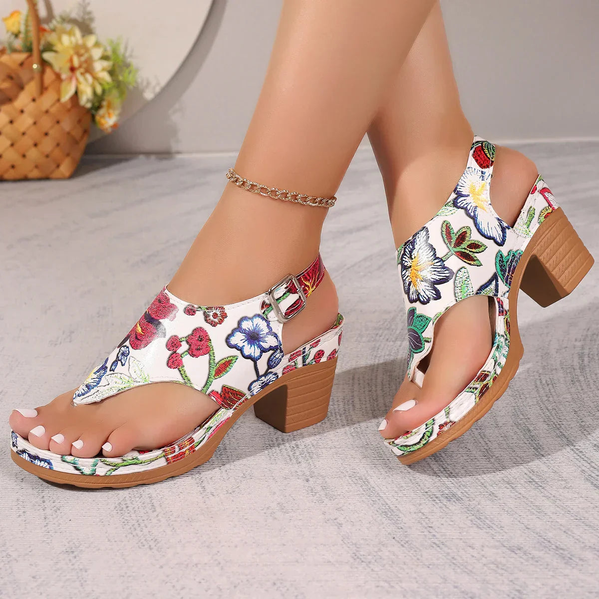 Bunte Damen Sandalen mit Blumenmuster und Blockabsatz – Yasmina