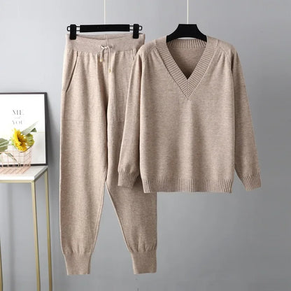 Damen Zweiteilige Strickset mit V-Ausschnitt Pullover & Hose – Noelia