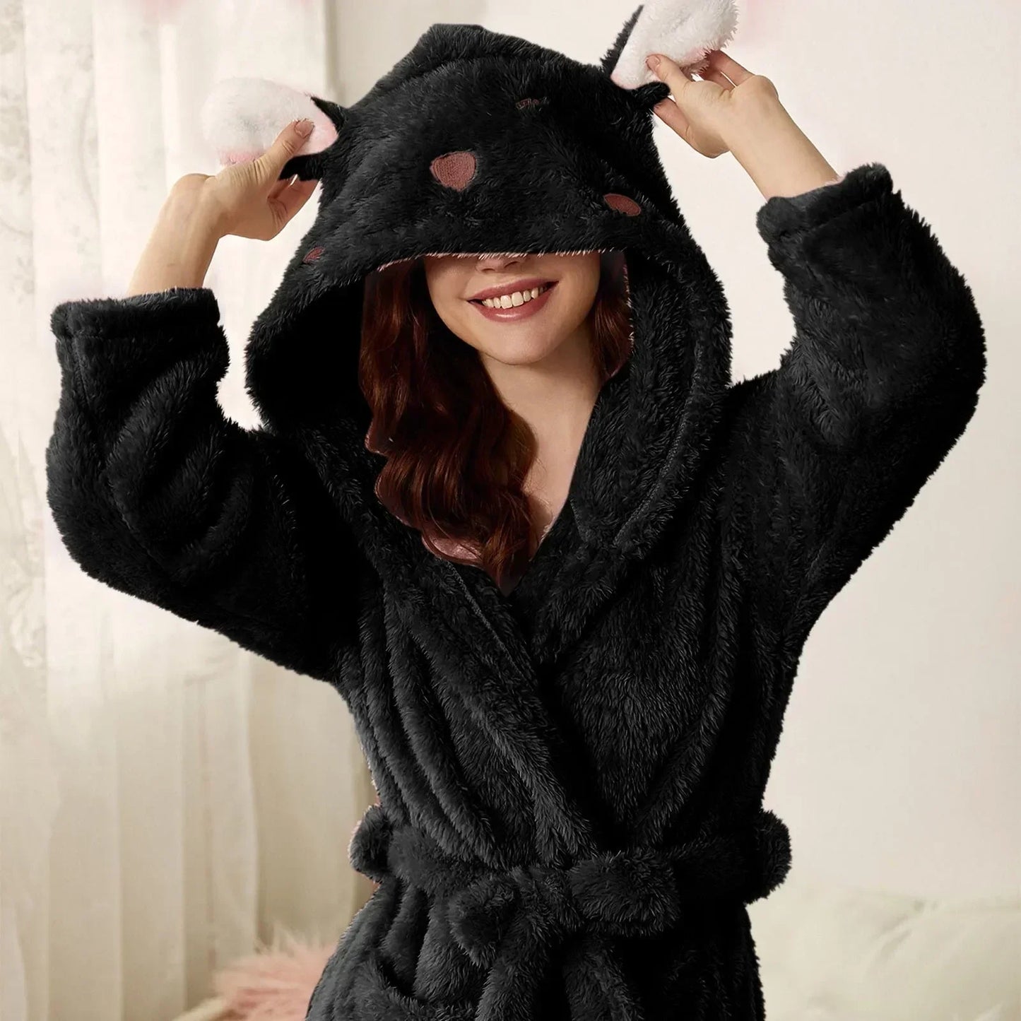 Warme Flanell-Bademantel mit Kapuze und Hasenohren – BunnyHug
