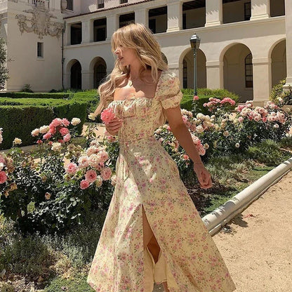 Leichtes & Stylisches Sommerkleid mit Blumenprint und Puffärmeln – Elina