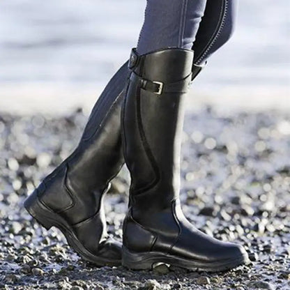Orthopädische Stiefel mit Schnallendetails - Elena