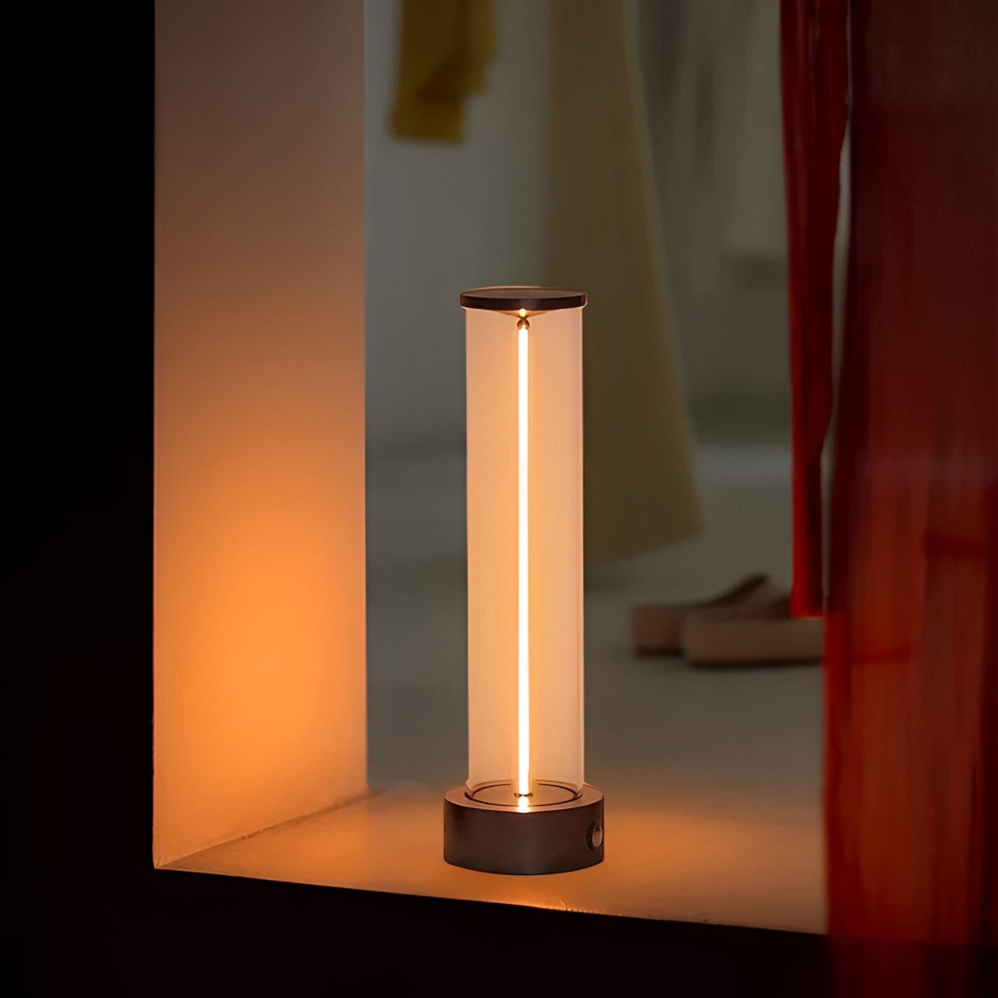 Lichtschwert Tischlampe mit einstellbarer Helligkeit – Kyra
