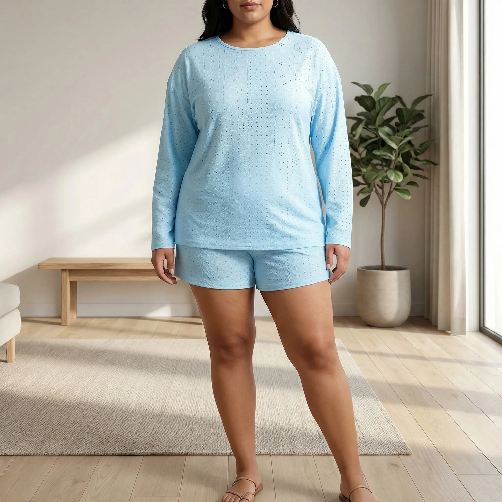 Set Aus Langarmshirt Mit Rundhalsausschnitt Und Shorts Für Große Größen - Charlene