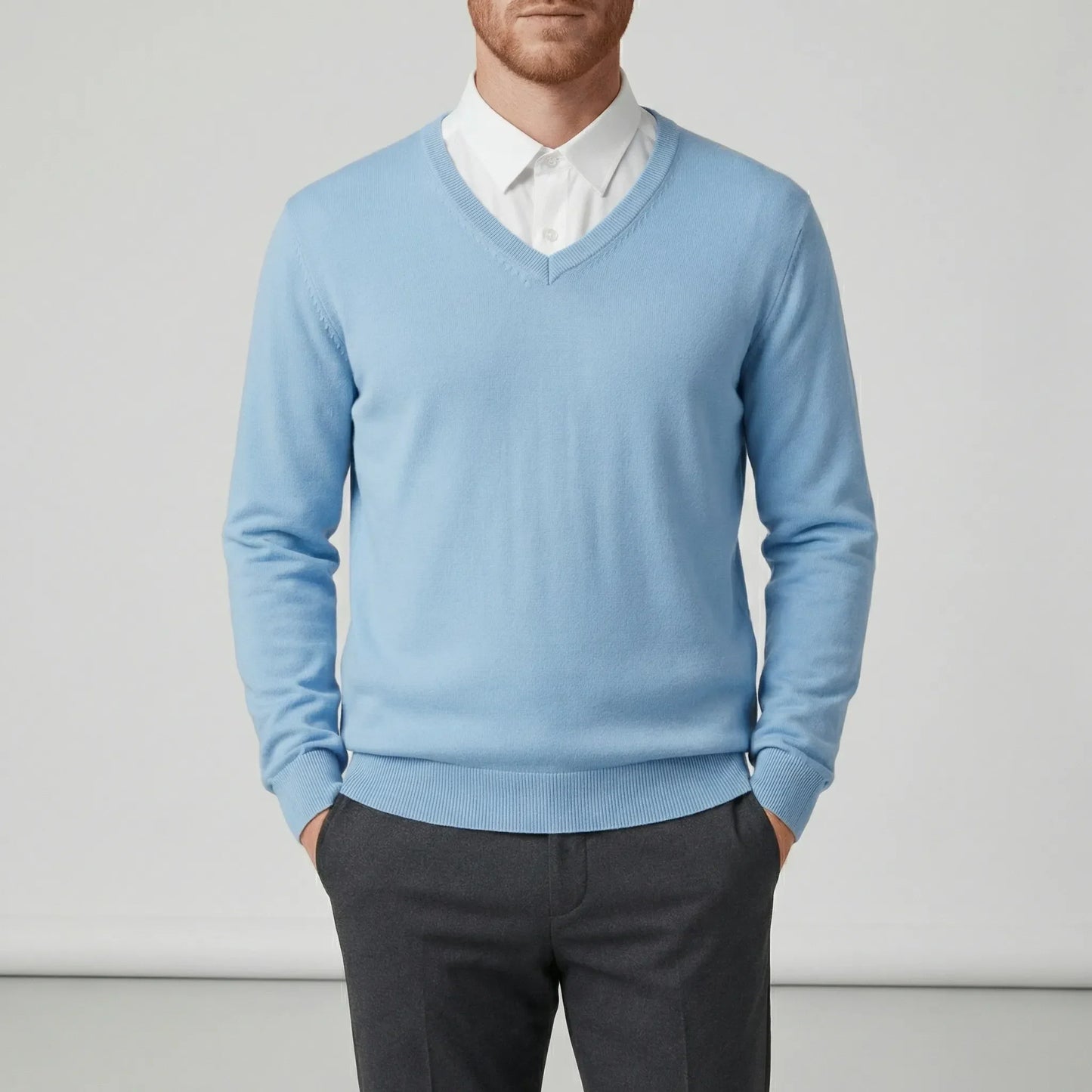 Slim-Fit V-Ausschnitt Pullover - Keanu