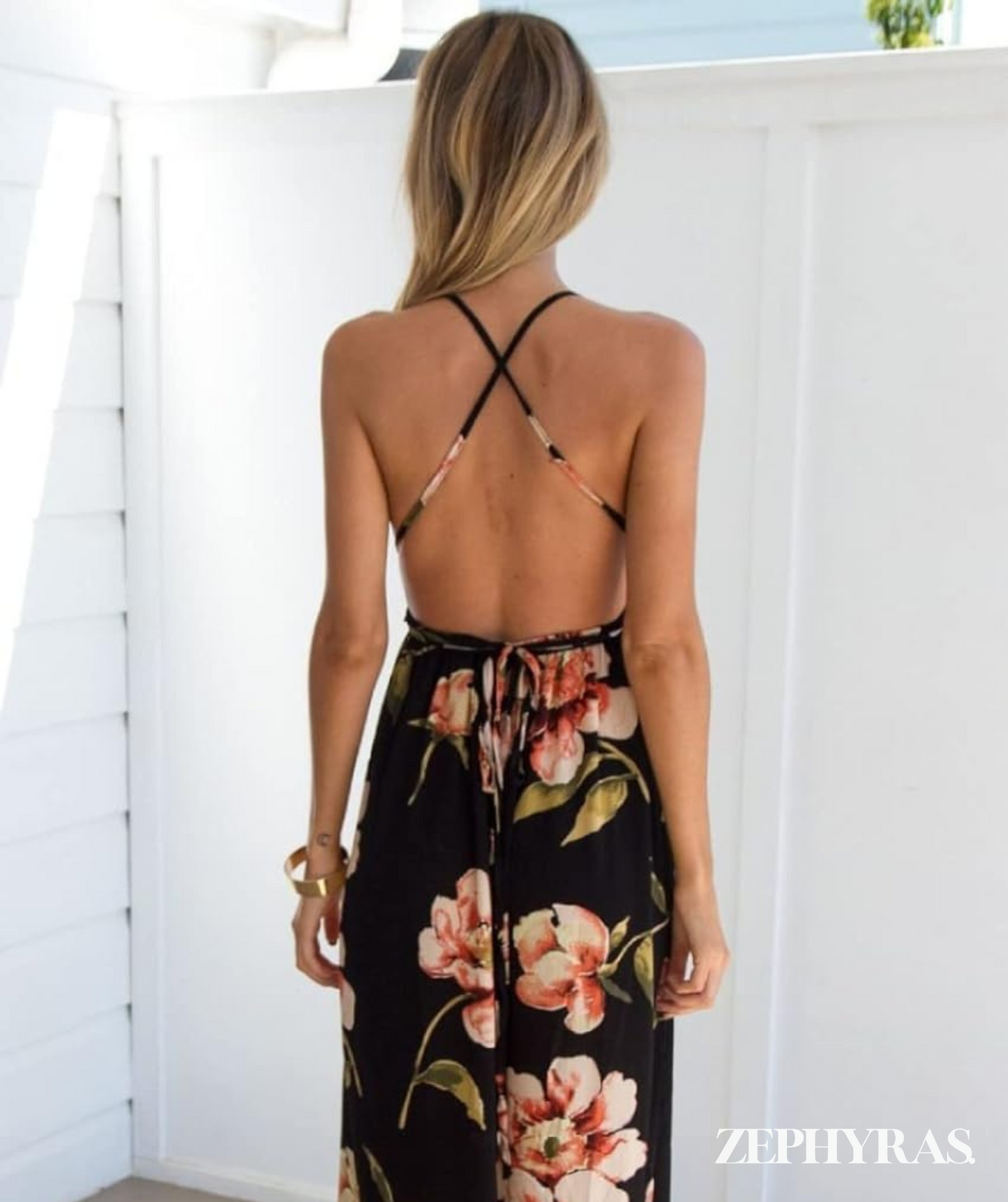 Schwarzes Sommerkleid mit Blumenmuster und lockerer Passform – Mayra