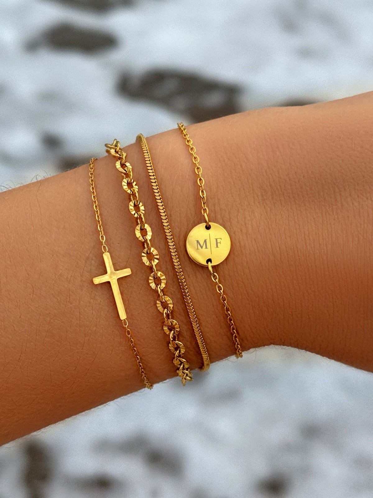 Vergoldetes Edelstahlarmband - CrossJewelry