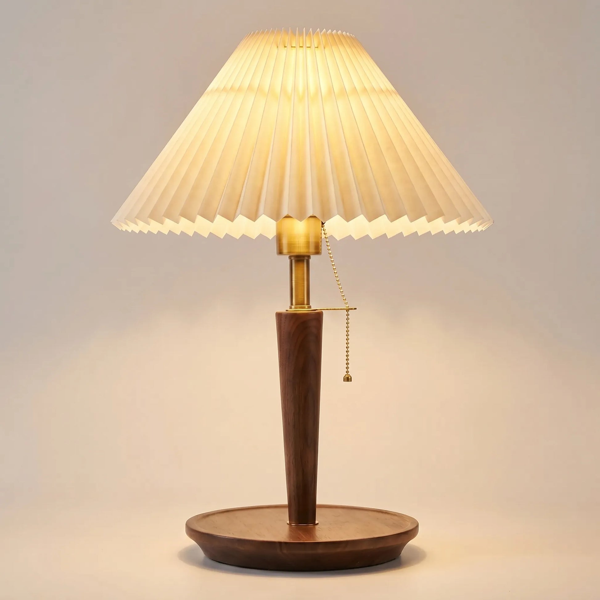 Vintage Style Pleated Table Lamp -  Luminera