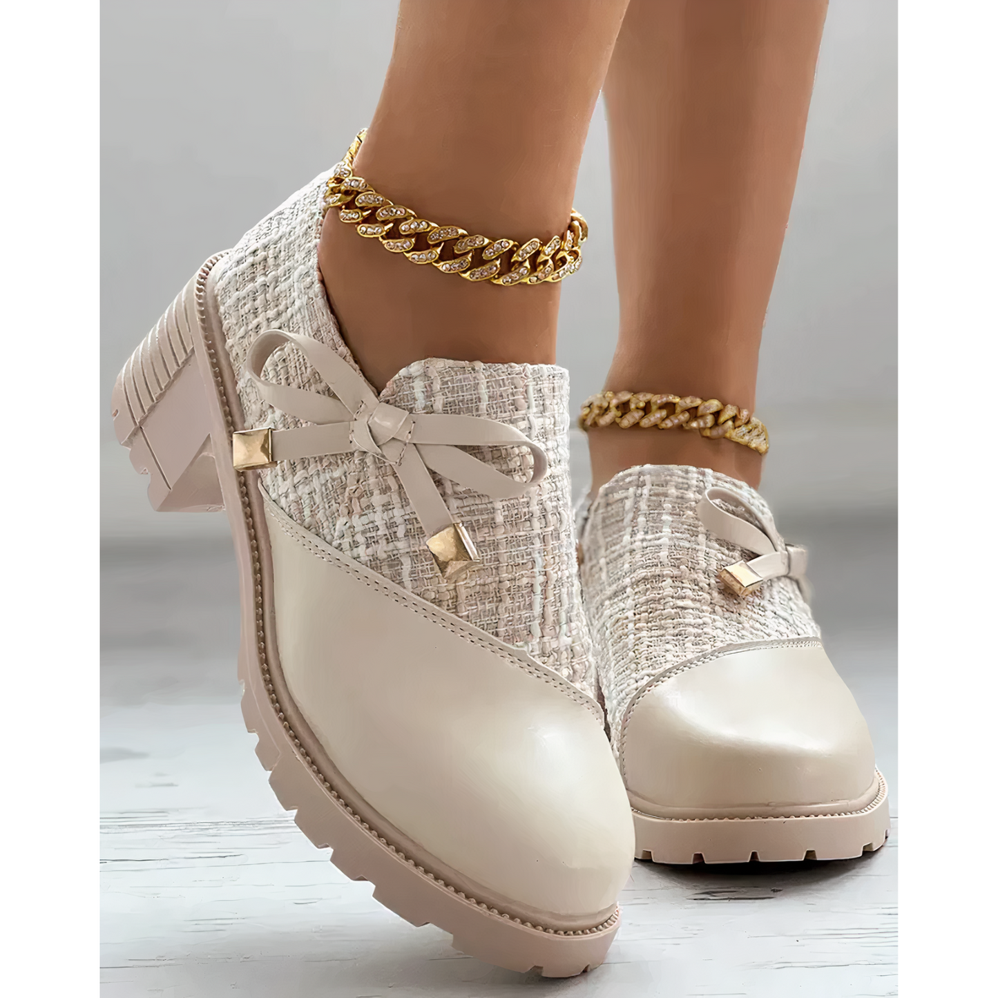 Elegante Blockabsatz-Schuhe mit spitzen Akzenten – Florina