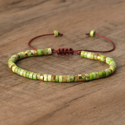 Geflochtenes Armband mit 2,4 mm Naturstein-Rollern – Seraphina