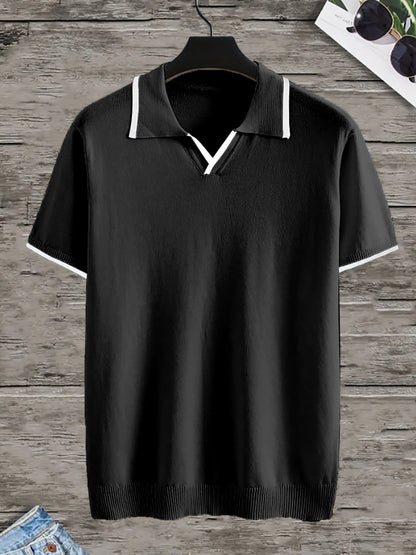 Schwarzes Polohemd mit weißem Kragen, kurzärmelig, aus Baumwolle, Herrenmode.
