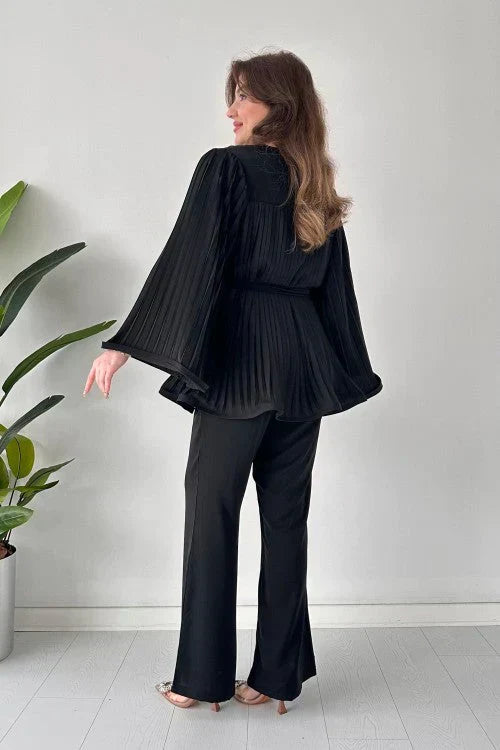 Damen Falten Kleidungsset – Selene