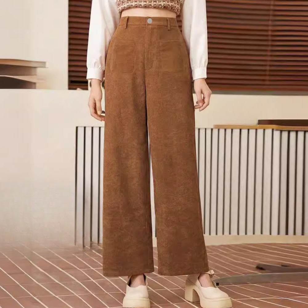 Damenhose braun, Cord, weites Bein, modisch, elegant, Herbstmode, Damenbekleidung, Graciella.