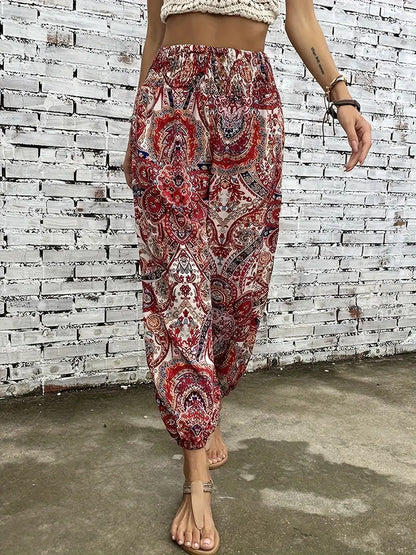 Boho-Chique Damenhose mit grafischem Druck – Solara