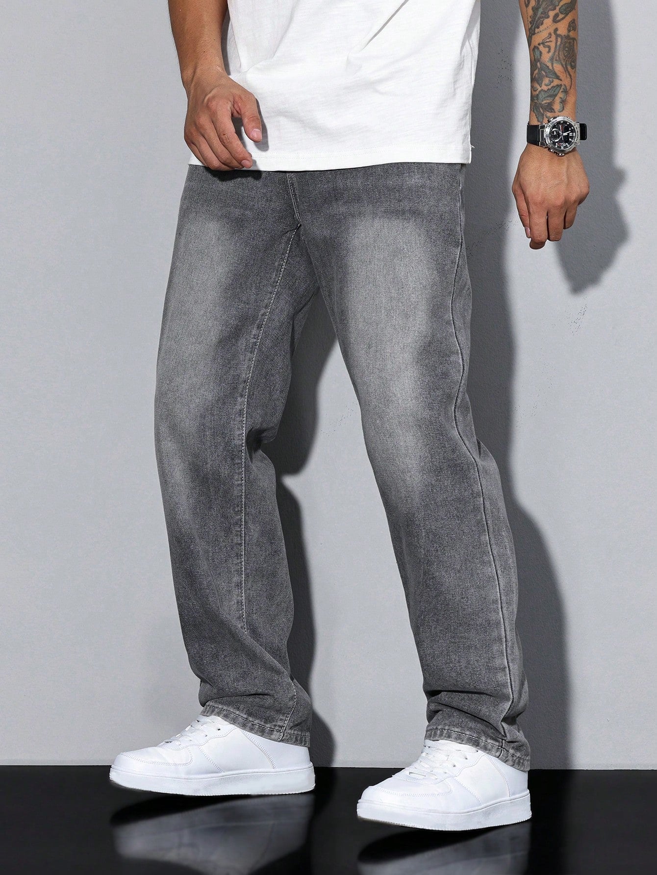 Lässige Herrenjeans mit geradem Bein – Mailand