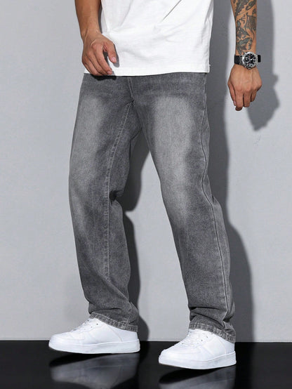 Lässige Herrenjeans mit geradem Bein – Mailand