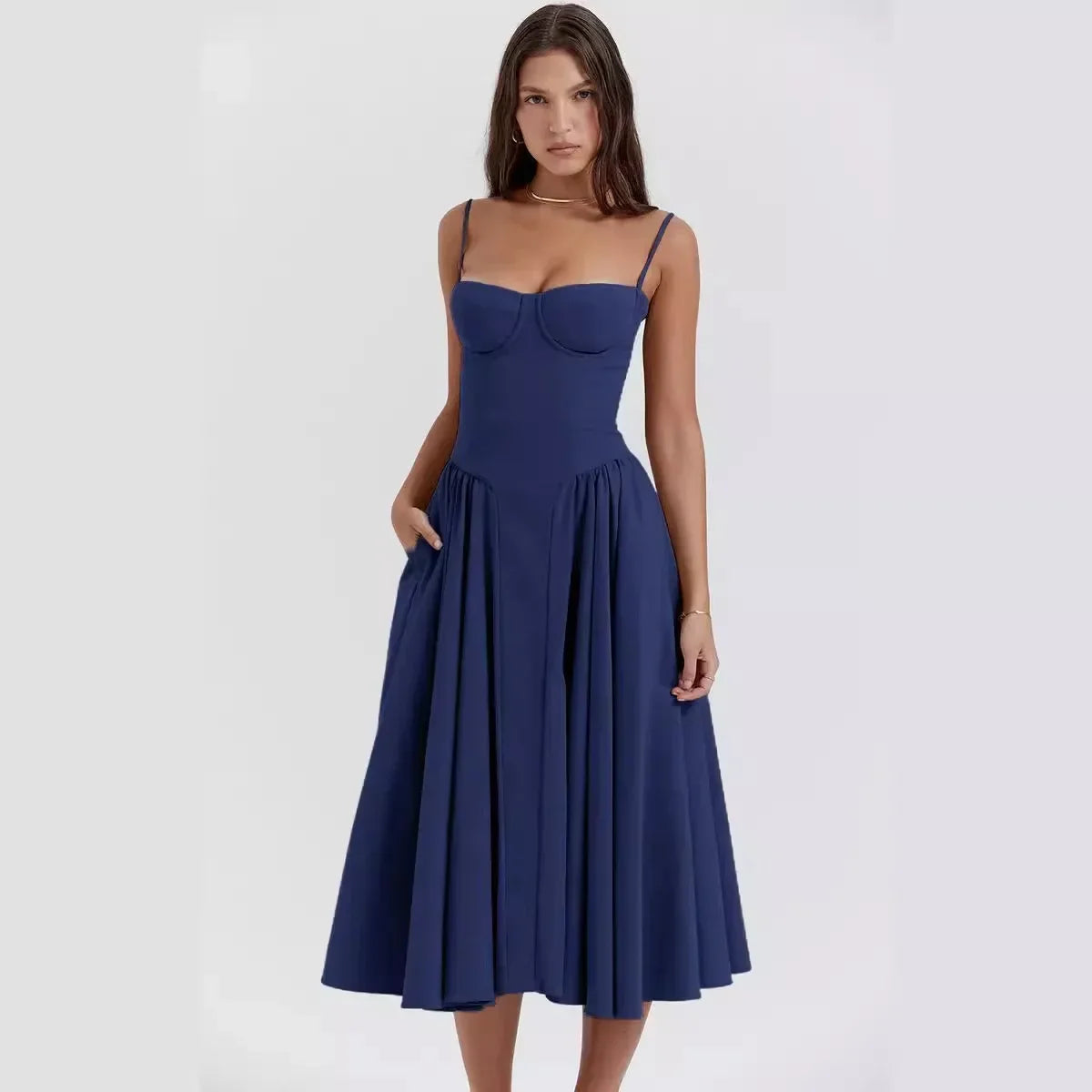 Elegantes Midi-Abendkleid mit Plisseesaum – Amara