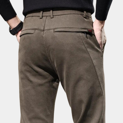 Braune Herren-Chinohose, Baumwolle, Rückansicht, eleganter Stil, Taschen, Freizeitmode