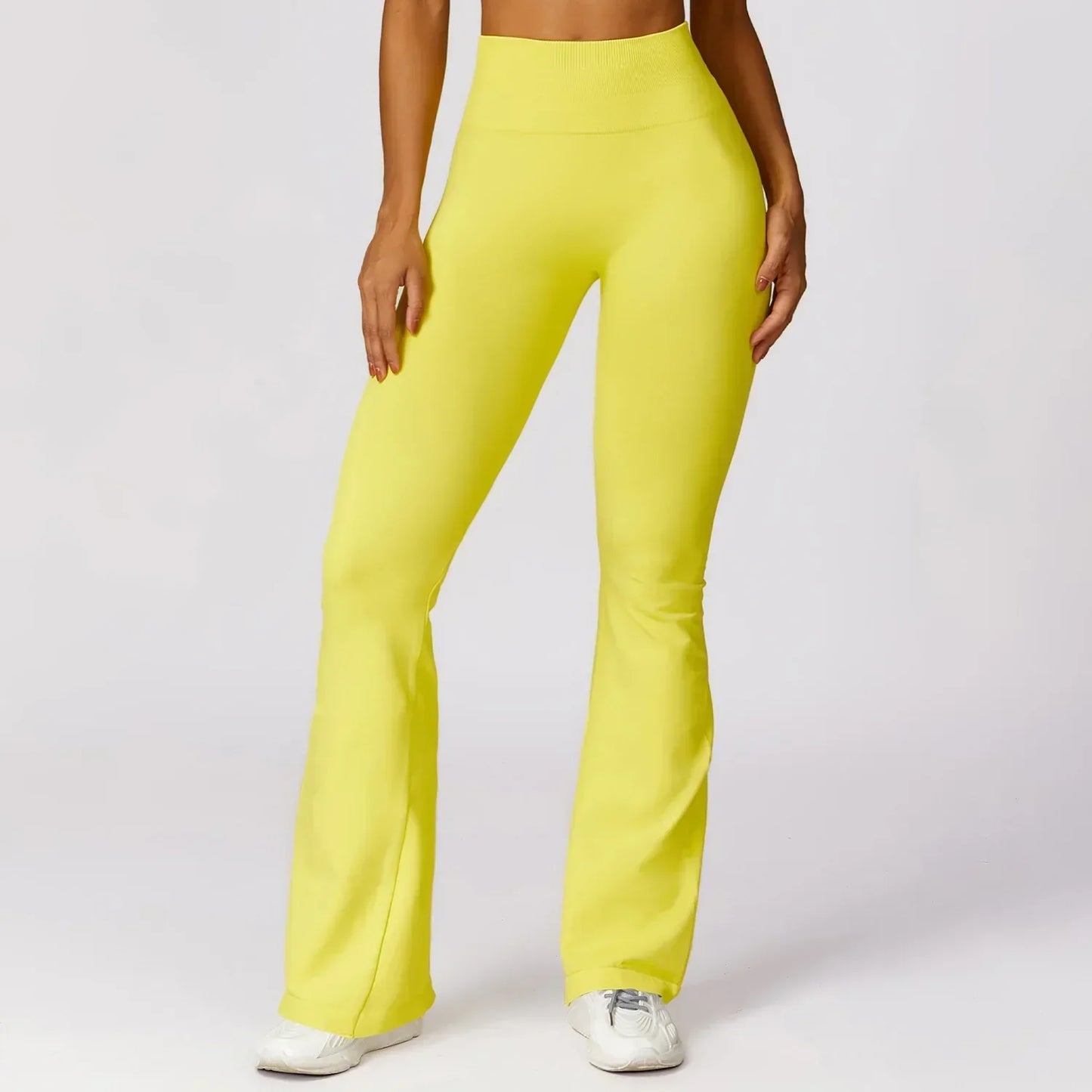 Nahtlose Flared Yoga-Leggings – Elena
