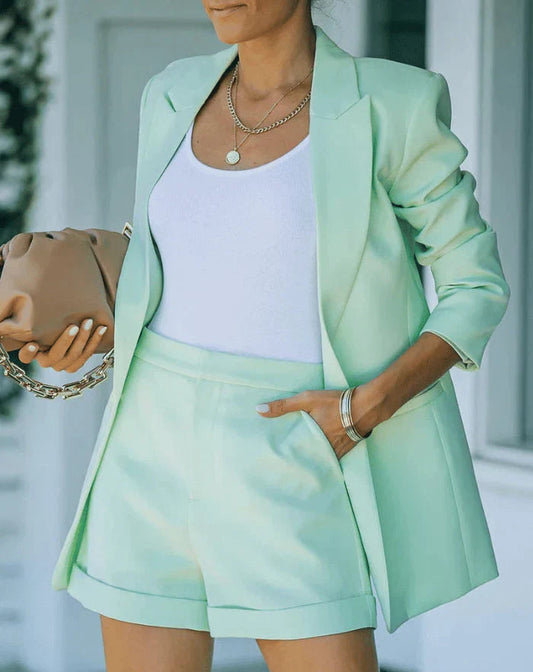 Trendiger Blazer-Zweiteiler mit Shorts – Vielseitig & Stilvoll – Larissa