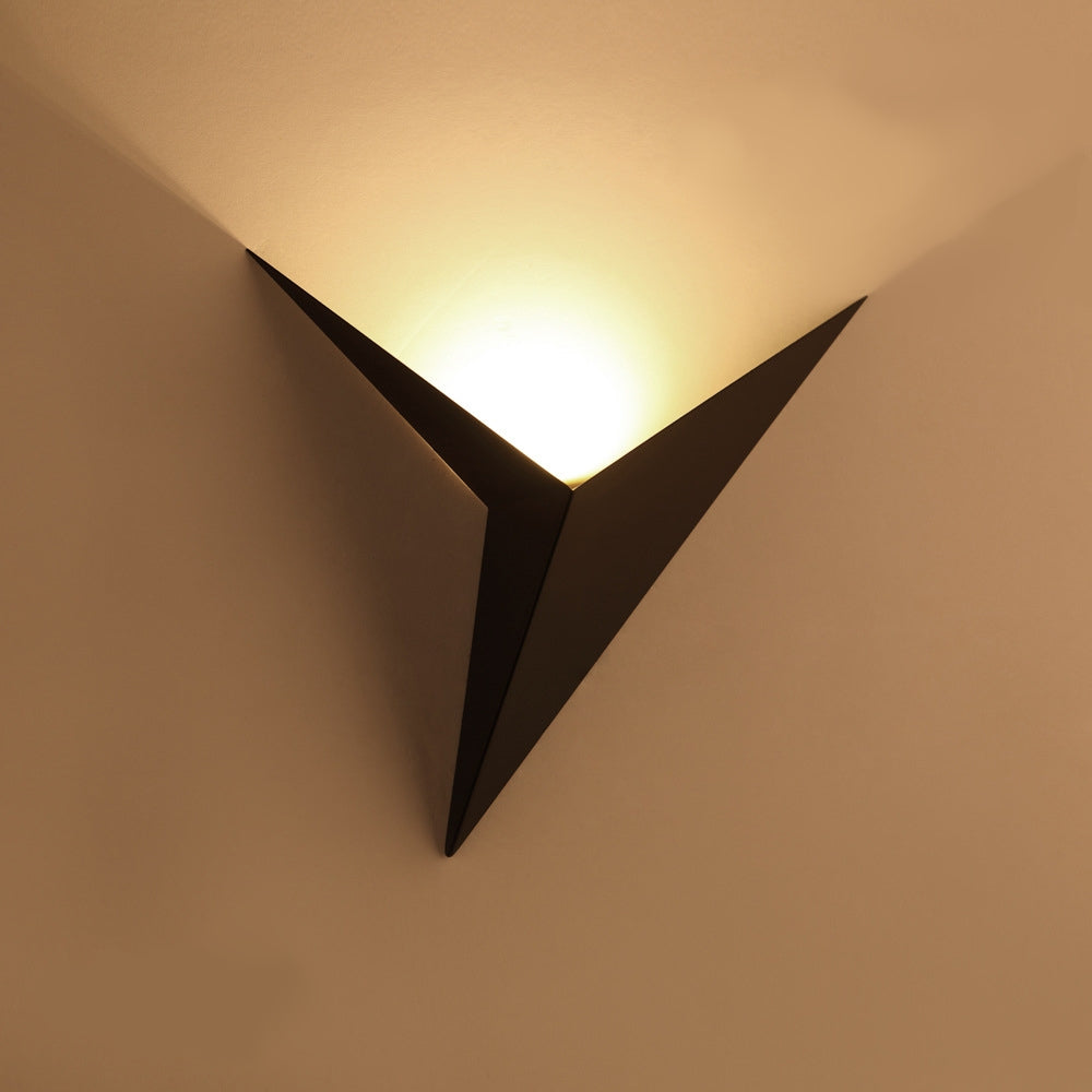 Moderne Dreieckige Wandlampe - TrigoLux