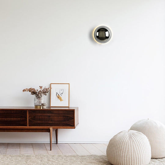 Wandleuchte mit retro-architektonischem Look – NovaLux