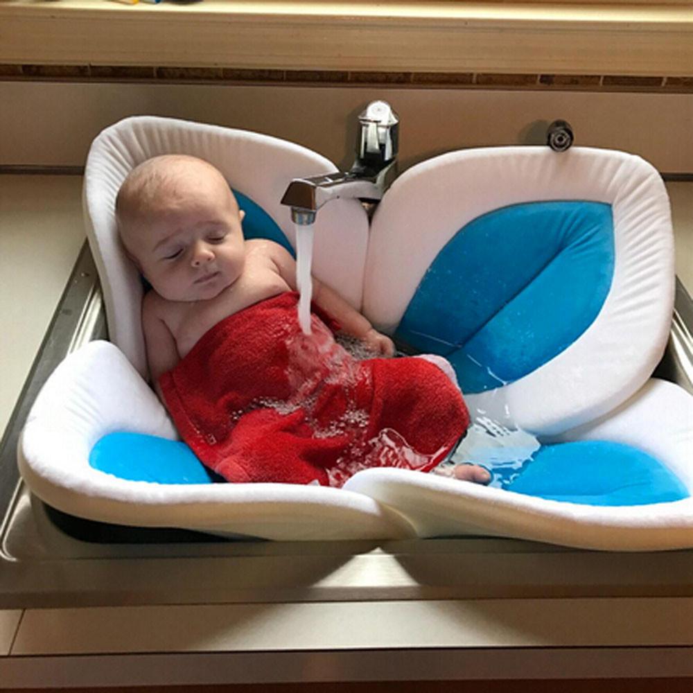 Weiches Blüten-Babybad für Waschbecken oder Reiseeinsatz – Kuschelblüte