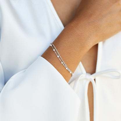 Doppeltes Weißes Perlenarmband für Damen – Liora