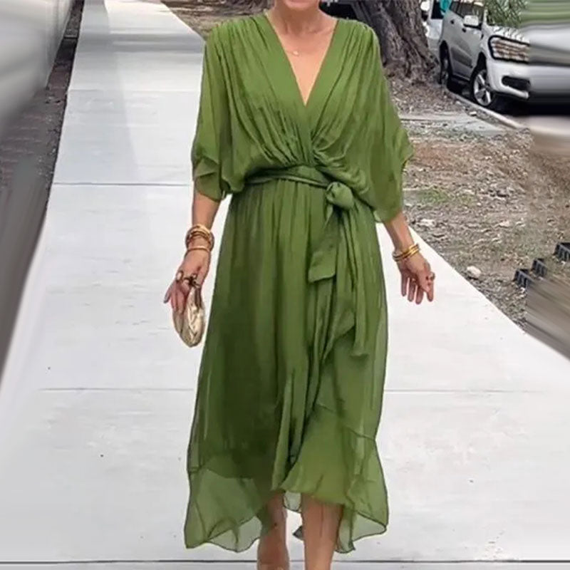 Losfallende Maxi-Kleid mit V-Ausschnitt – Elena
