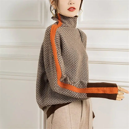 Damen Rollkragenpullover aus weichem Strick – Amira