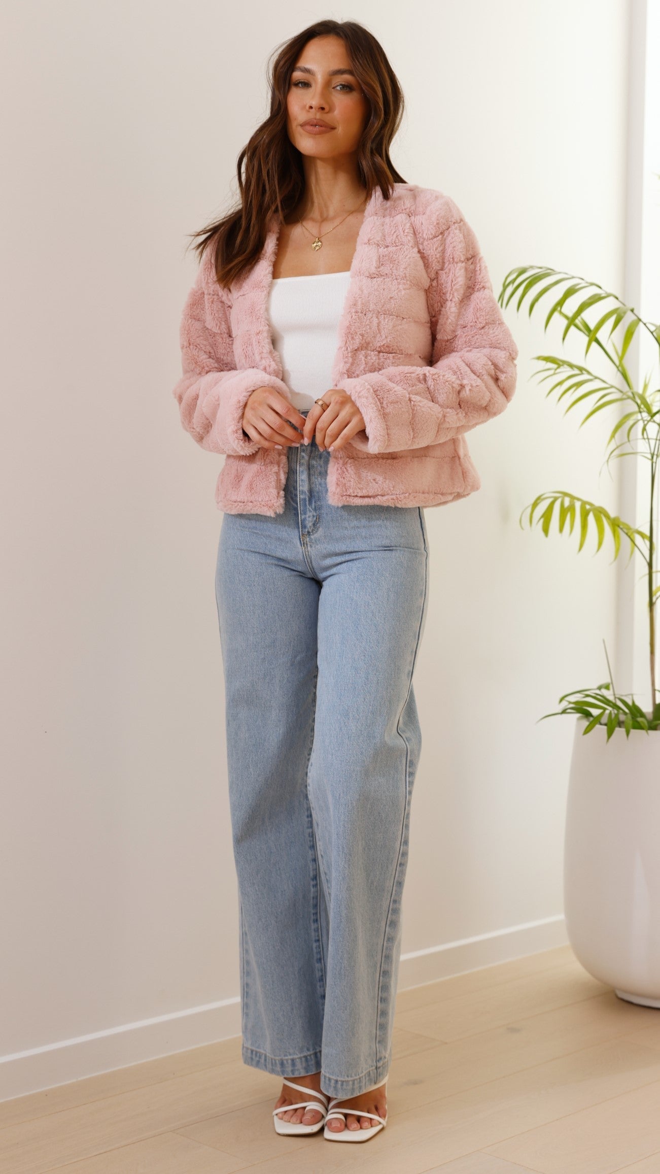 Luxuriöse Damen-Crop-Jacke – Veloura
